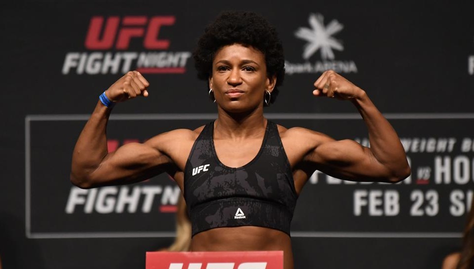 Анджела Хилл / Angela Hill