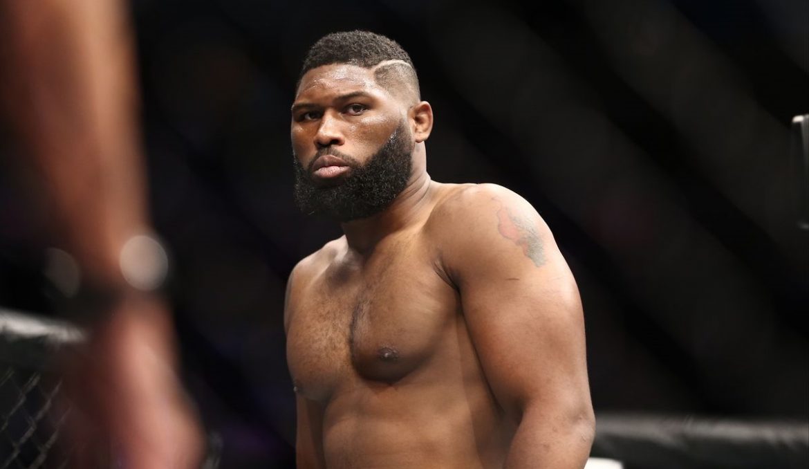 Кертис Блэйдс принял вызов от Деррика Льюиса