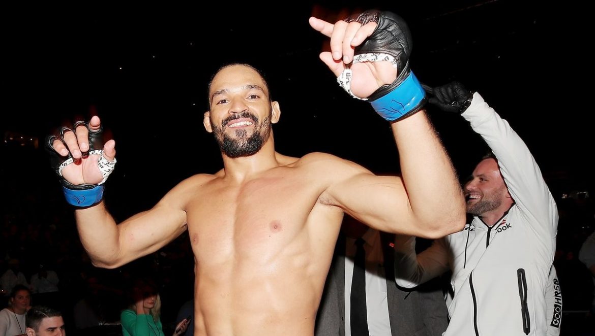 Мичел Перейра о тренировках с коровами и лошадьми