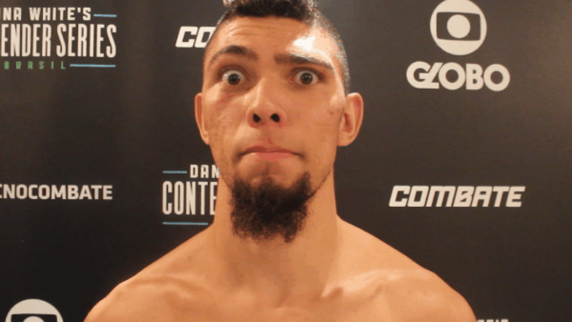 Уокер и Перейра провели «нестандартный» спарринг (Видео)