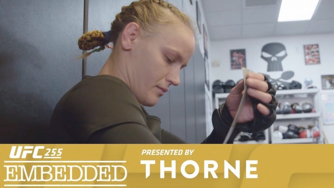 Превью к UFC 255: Embedded (Эпизод второй)