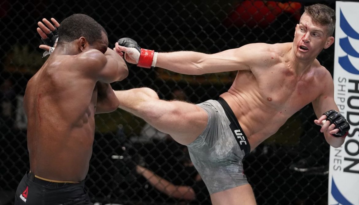 Стивен Томпсон деклассировал Джеффа Нила в главном событии UFC Fight Night 183