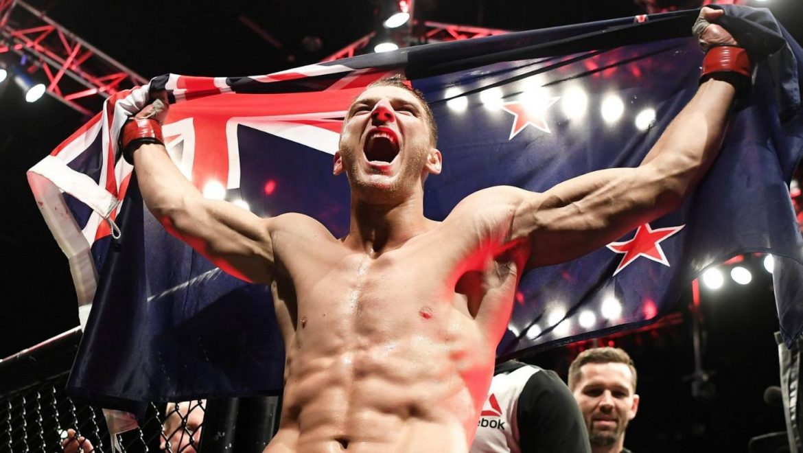 Дэн Хукер: «Я быстро сломаю новую игрушку UFC»