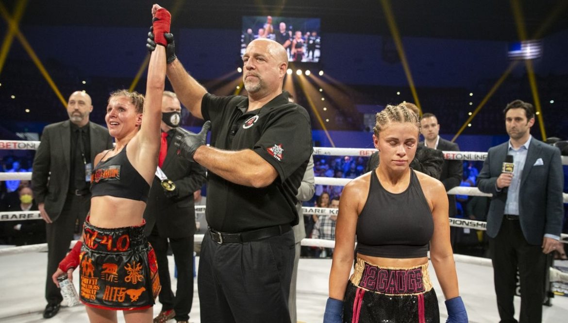 Пейдж ВанЗант уступила Британ Харт в дебютном поединке BKFC