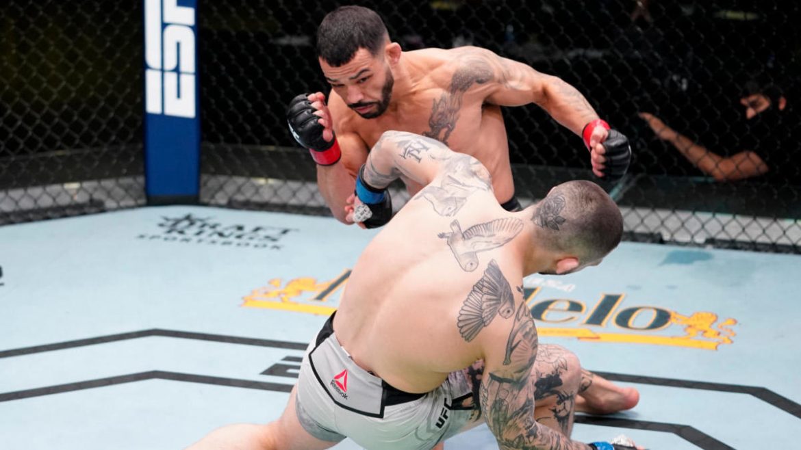 Дэн Иге нокаутировал Гэвина Такера за 20 секунд