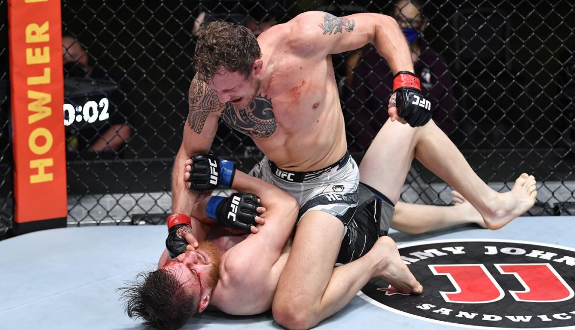 Эдмен Шахбазян потерпел второе подряд поражение в карьере