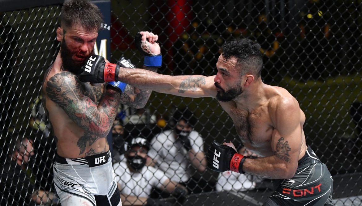 Роб Фонт избил Коди Гарбрандта в пятираундовом бою