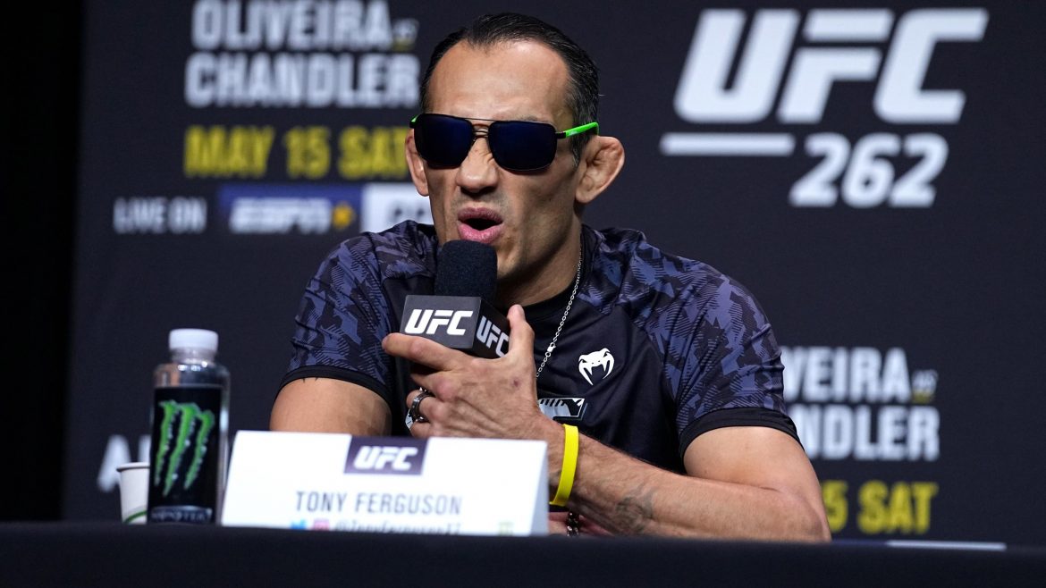 Тони Фергюсон не собирается завершать карьеру: «Еще не время, теперь я действительно зол»