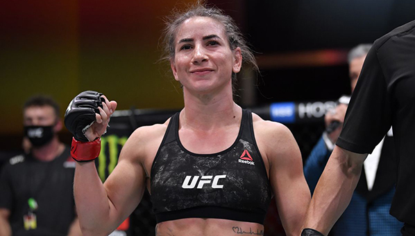 Тиша Торрес / Tecia Torres