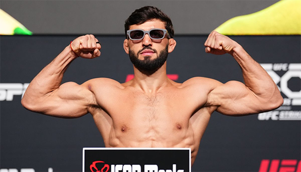 Арман Царукян не планирует отдавать свой титульный шанс