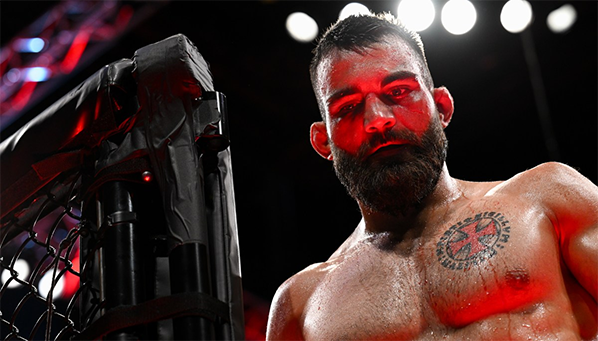 Влажные мечты Сен-Дени: победить Махачева, забрать пояс