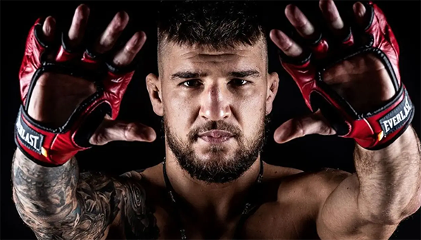 Амбиции Амосова: чего ждать от экс-чемпиона Bellator?