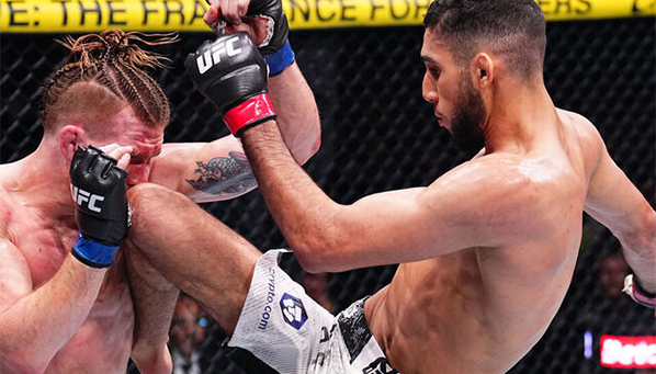 Видео: зрелищный нокаут коленом на турнире в Париже!