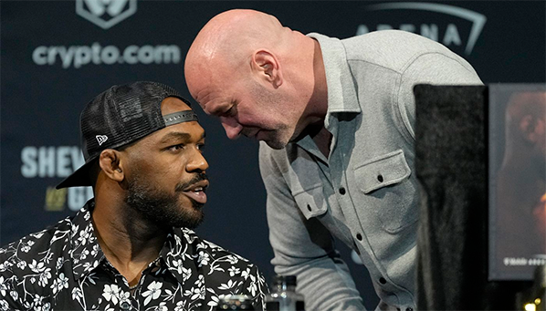 Кукушка хвалит петуха: Уайт снова возвеличил Джонса