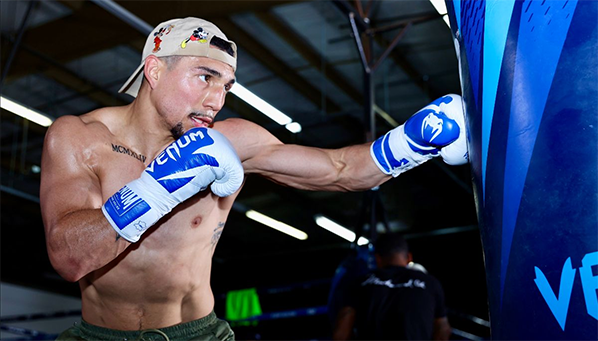 Опасный соперник для Лопеса? 21 нокаут за плечами