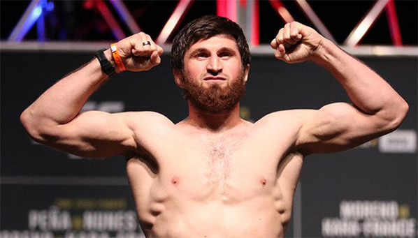 И все таки Анкалаев? Перейра вынужден защищать пояс