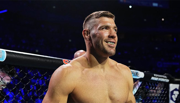 Дю Плесси высмеял возможный поединок с Белалом