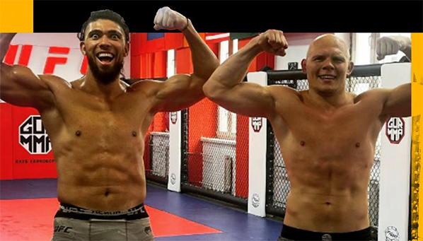 Джонни Уокер готов вернуться, но с Гуськовым драться не хочет