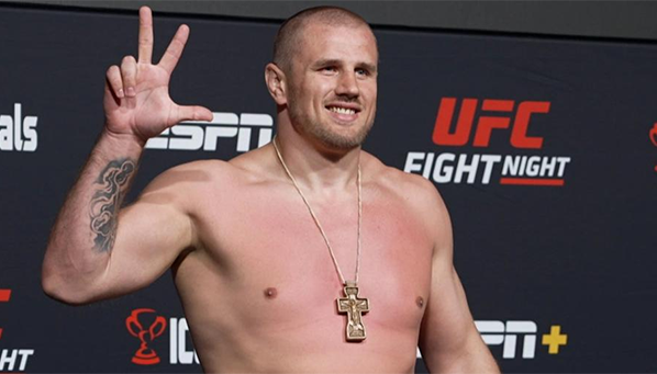 Романов и три россиянина примут участие в гран-при PFL