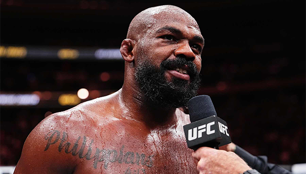 Бежать некуда? Перейра подвел Джона Джонса